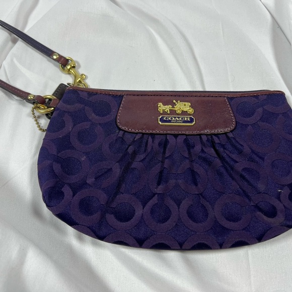 Coach Purple Clutch with Gold Hardware and Textured Design - Picture 1 of 4